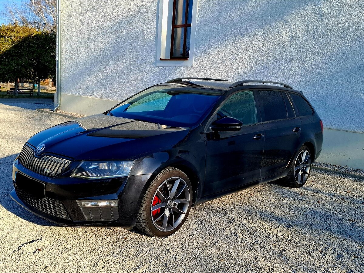 Škoda Octavia RS 2.0TDI LED NAVI KESSY LANE ASSIST ŤAŽNÉ