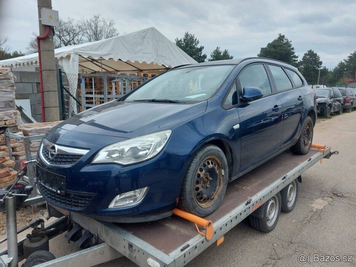 Opel Astra J,1.7cdti, 81kw, 2012,6kvalt, klimatizace