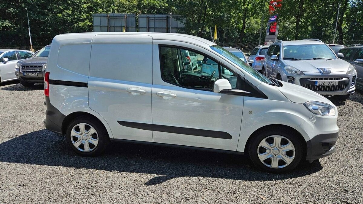 Ford Transit Courier 2018 1.5 TDCI 1.maj. klima serviska