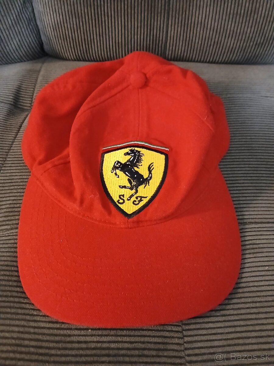 Predám šiltovku Ferrari 1999