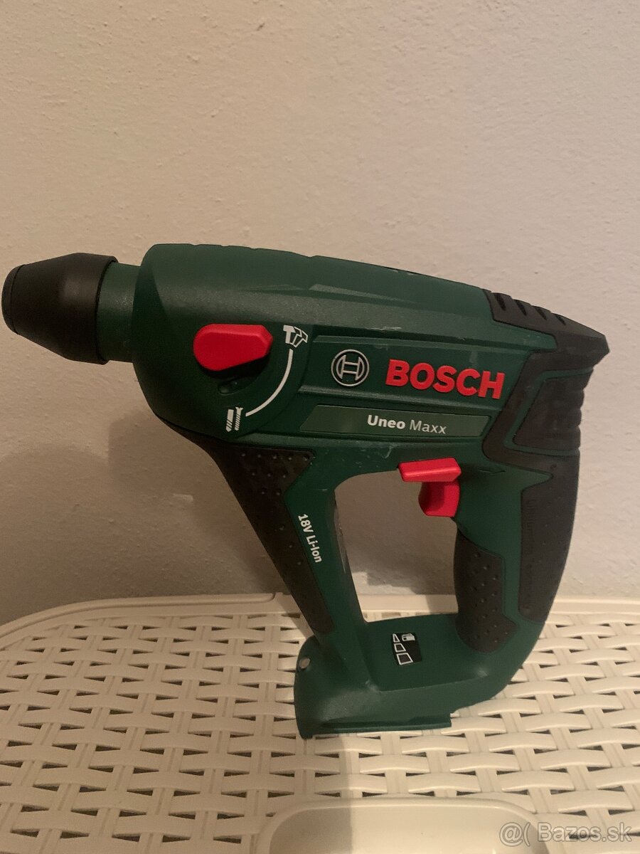 Bosch Uneo Maxx vŕtacie kladivo