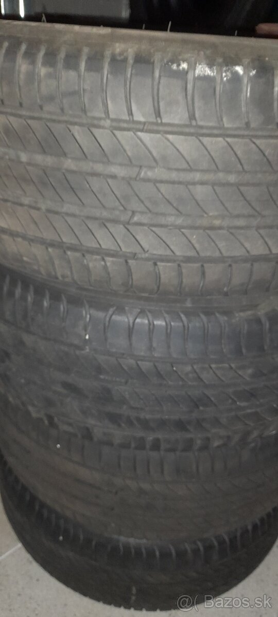 235/45R18 letne pneumatiky Michelin Prenacy 4