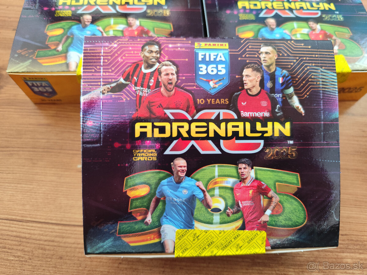 Futbalové kartičky Panini FIFA 365 2025 NEW - Booster Box