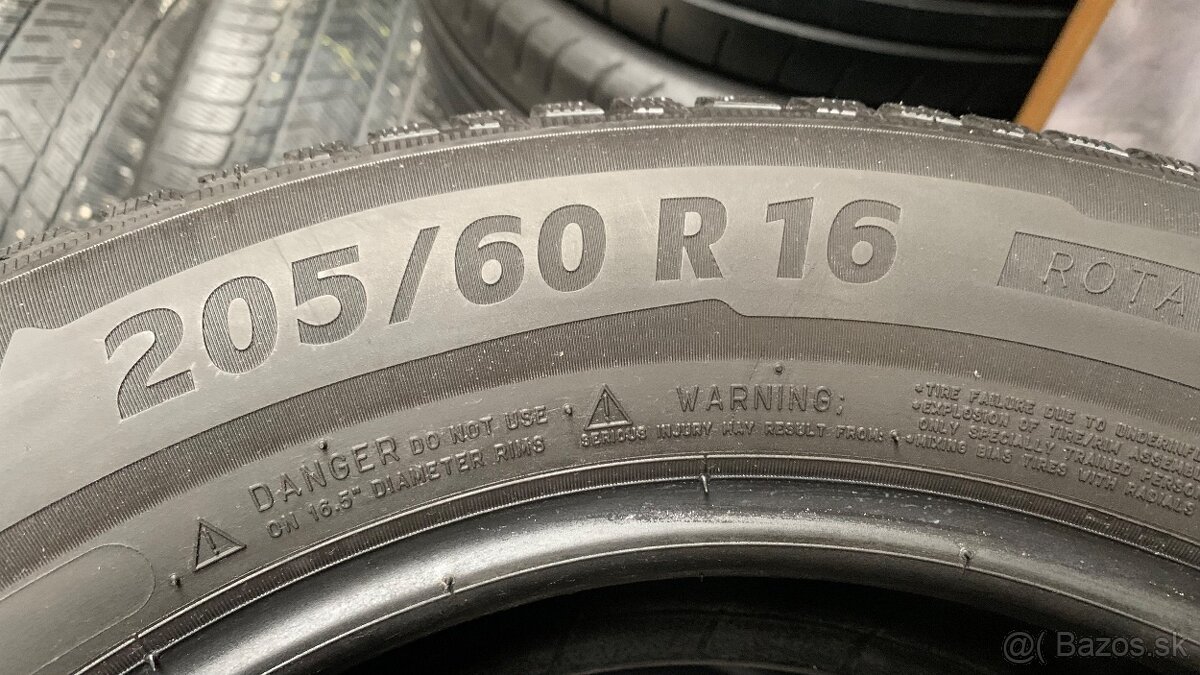 205/60R16 Michelin zimne