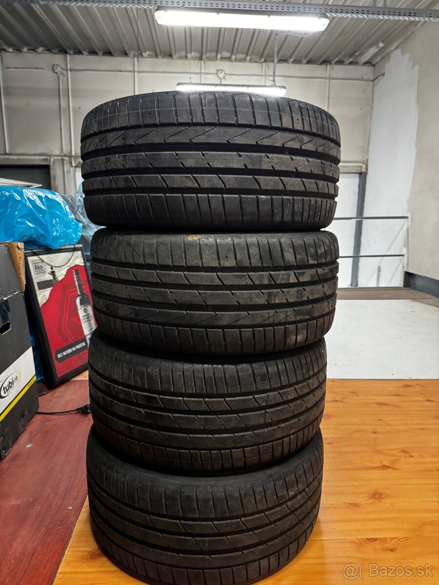 245/35 R19 letne pneu Hankook