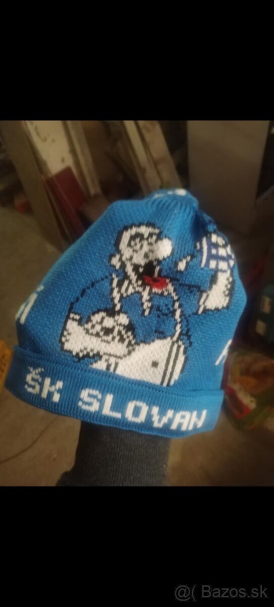 Čiapky Slovan