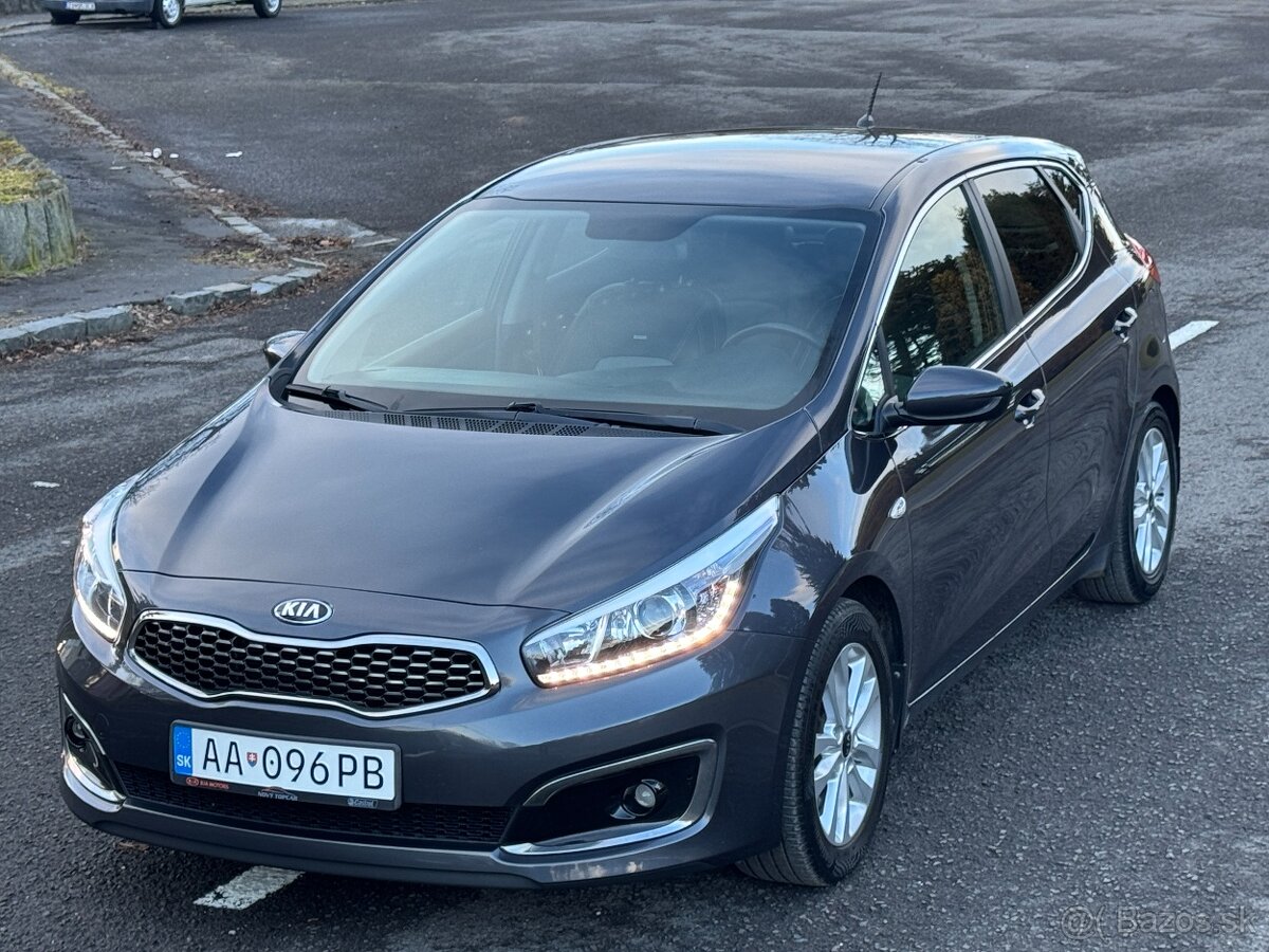 Ceed 5/2018 v záruke 1.4 benzin 77tis km Edicia Silver