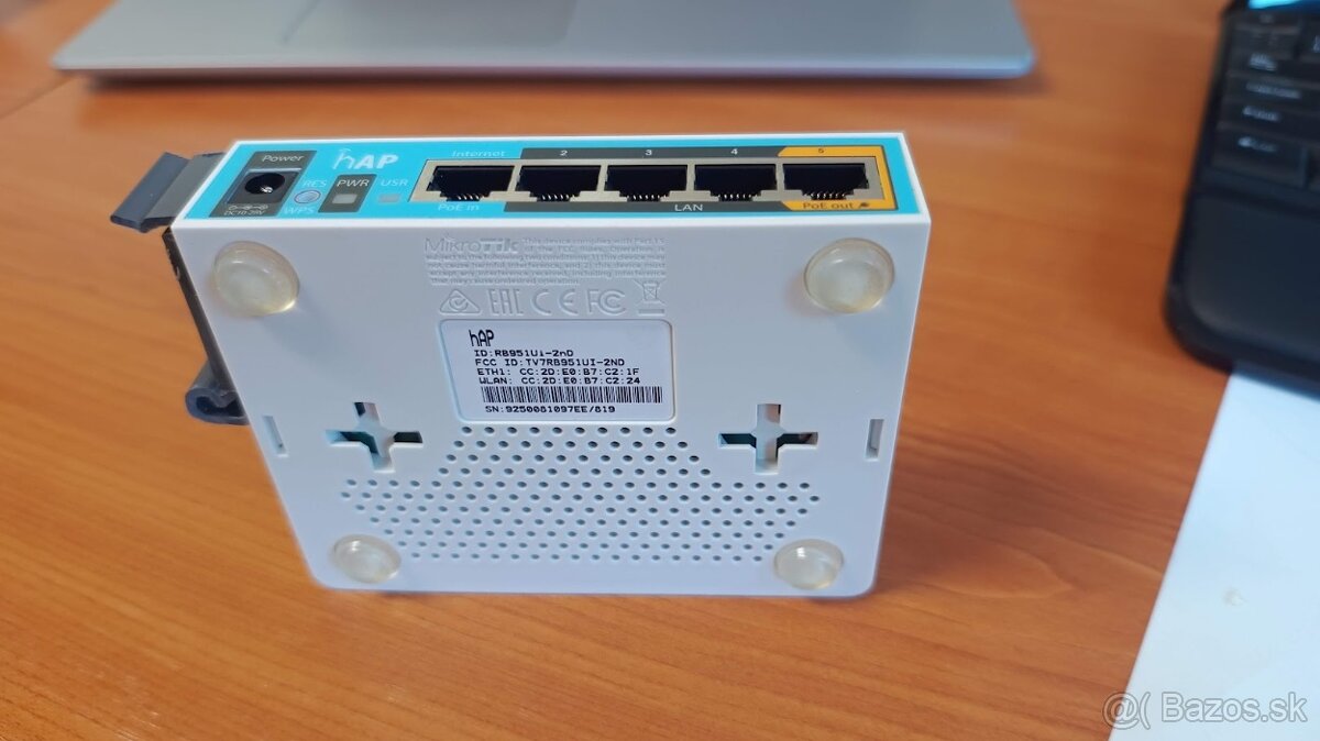 MikroTik RouterBOARD RB951Ui-2nD hAP Access Point