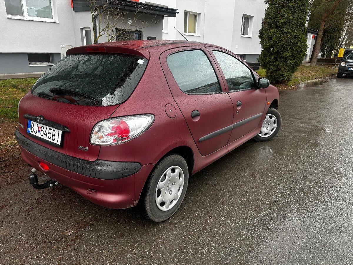 Peugeot 206