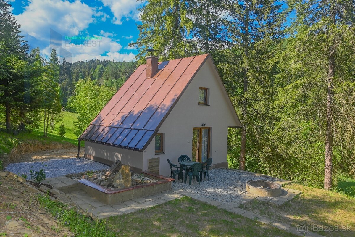 Chata s pozemkom 218m2, Levoča - ODPORÚČAME OBHLIADKU