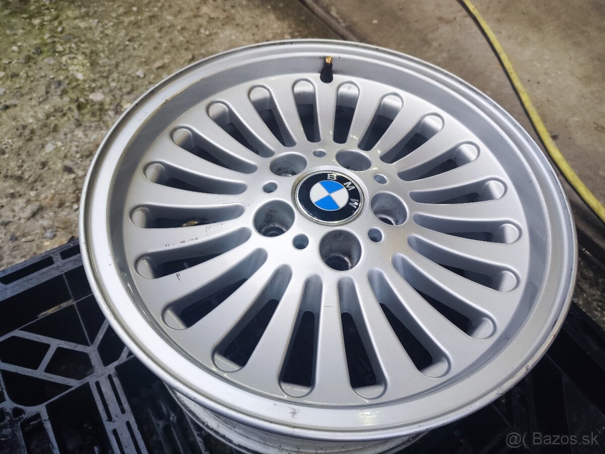 Alu sada =5x120 = R17 =original BMW