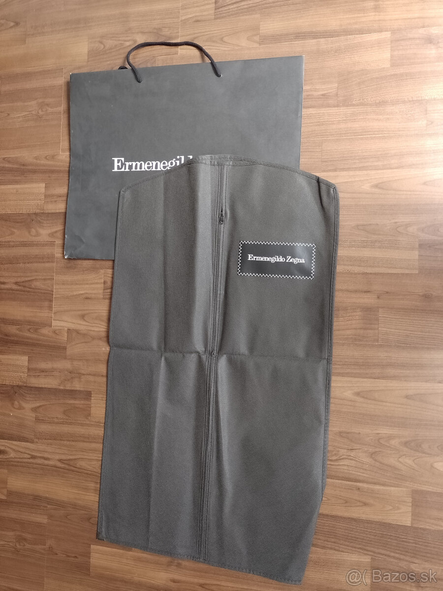 2. Ermenegildo Zegna púzdro na oblek 2,- Euro/ nové