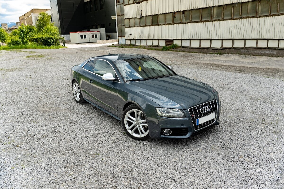 audi S5 v8 manuál