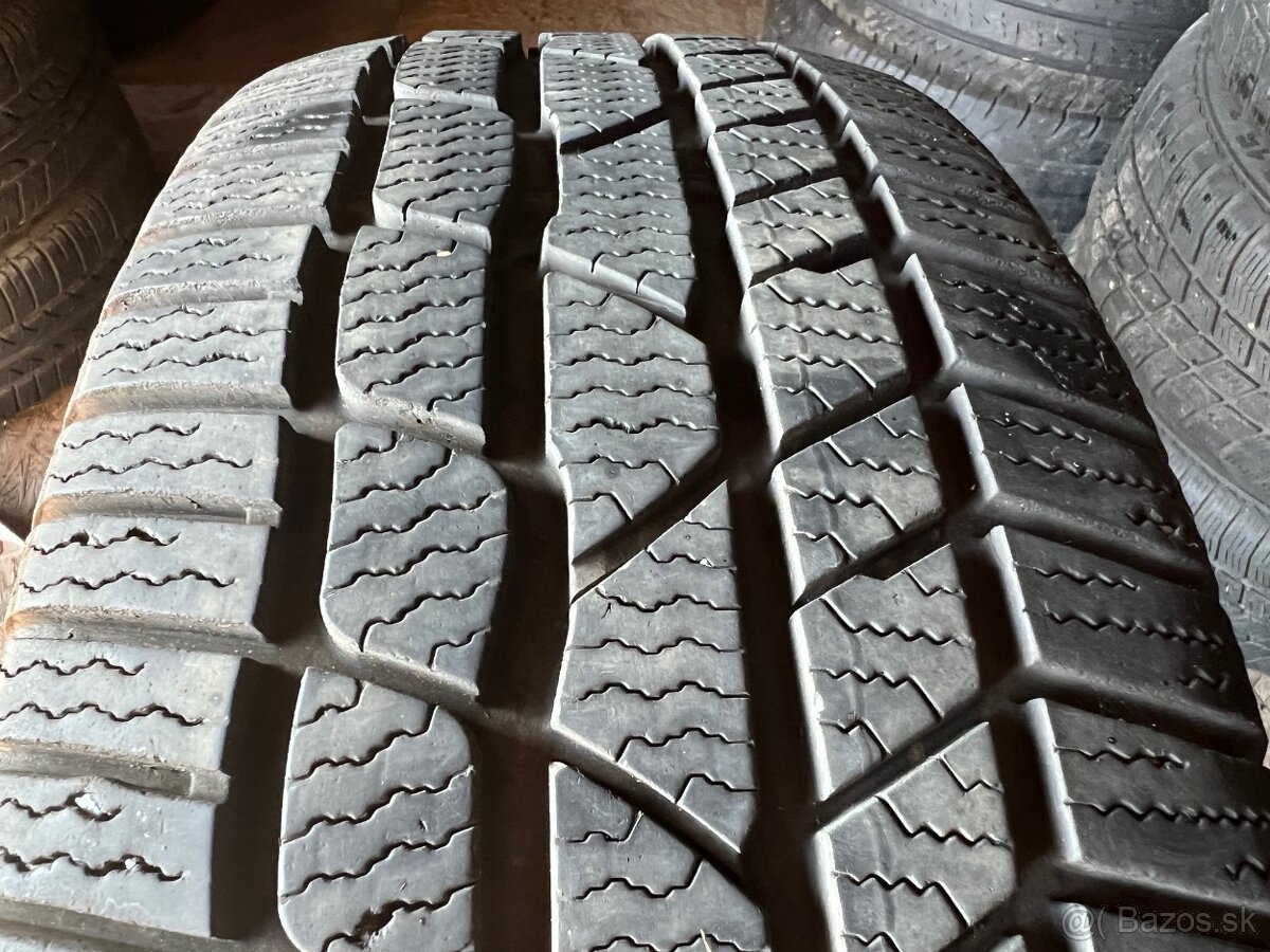 215/60R17 96H Continental ContiWinterContact TS830P