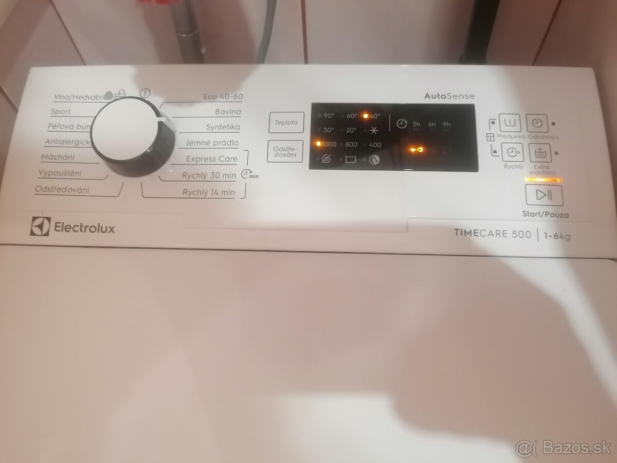 Vrchom plnená práčka electrolux