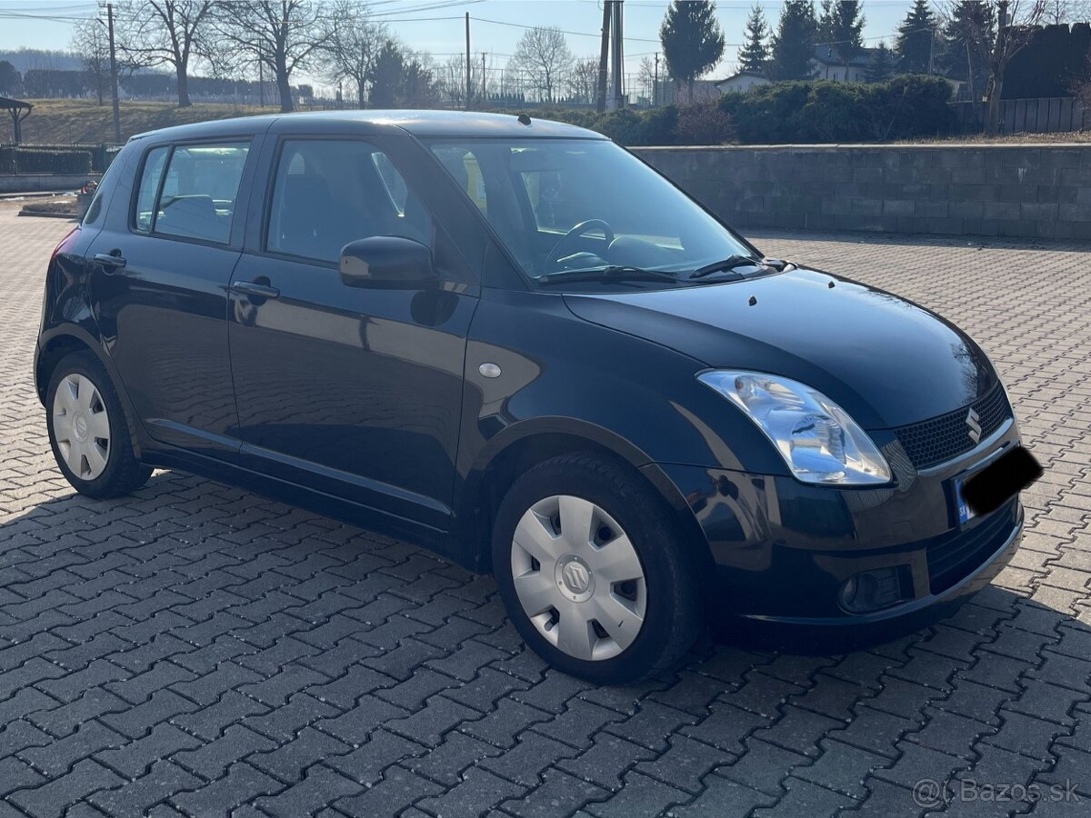 Suzuki Swift 1.3 Benzin Klimatizacia Vyhrievane sedadla