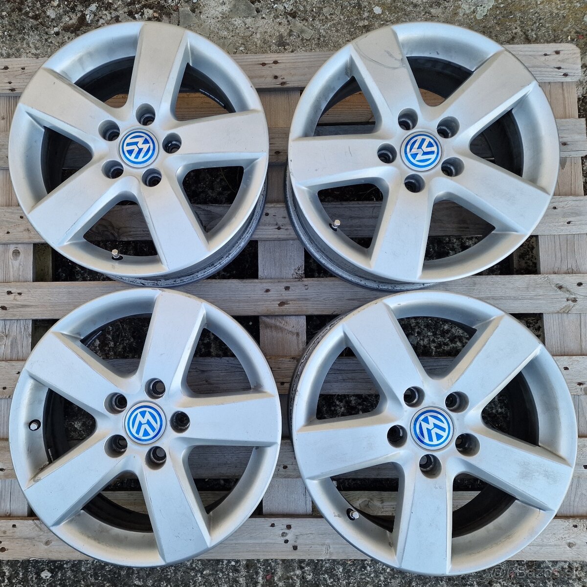 ORIGINÁL VW HLINÍKOVÉ DISKY 5x112 R16