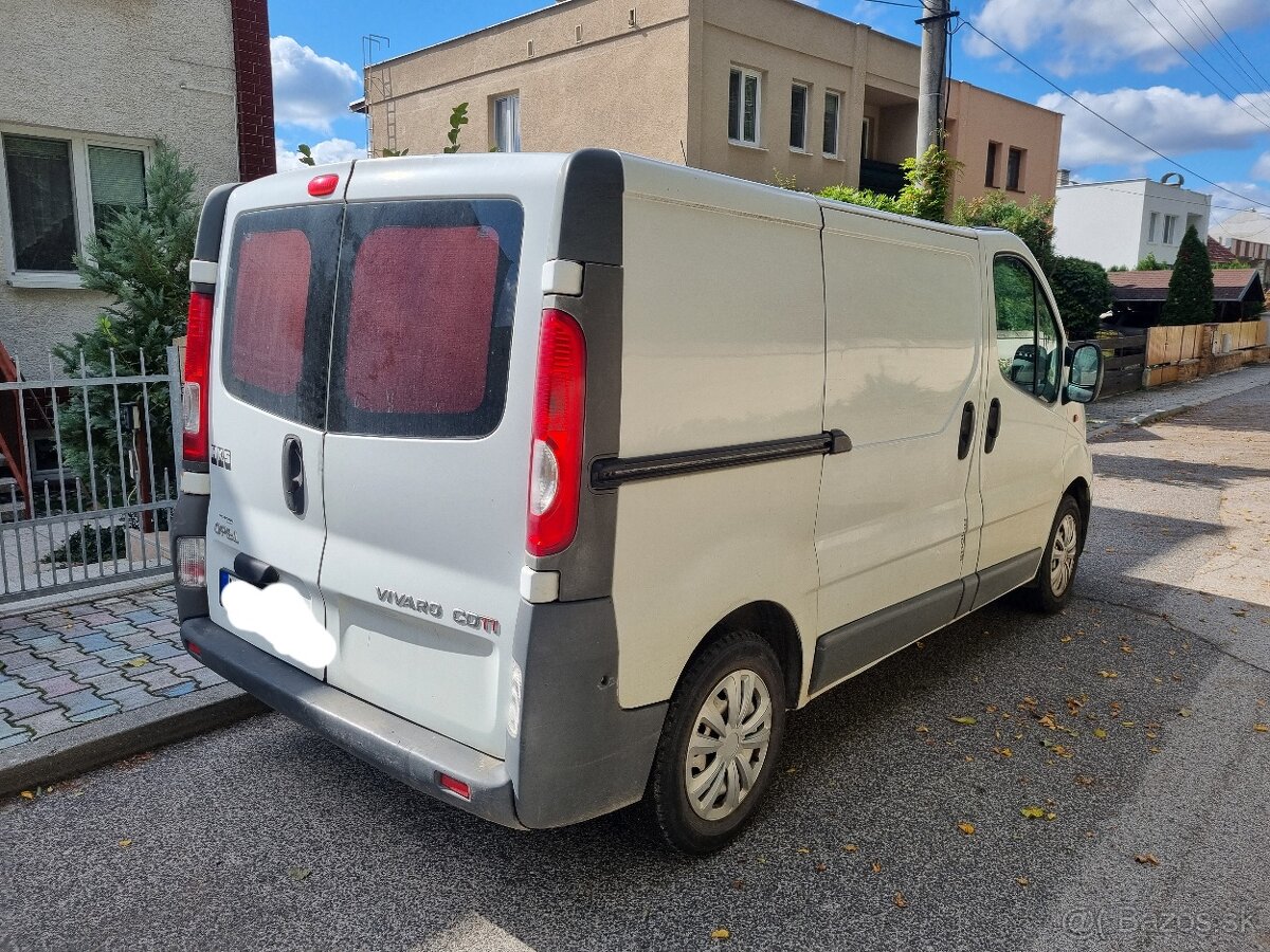 Predam Opel Vivaro r.v. 2009