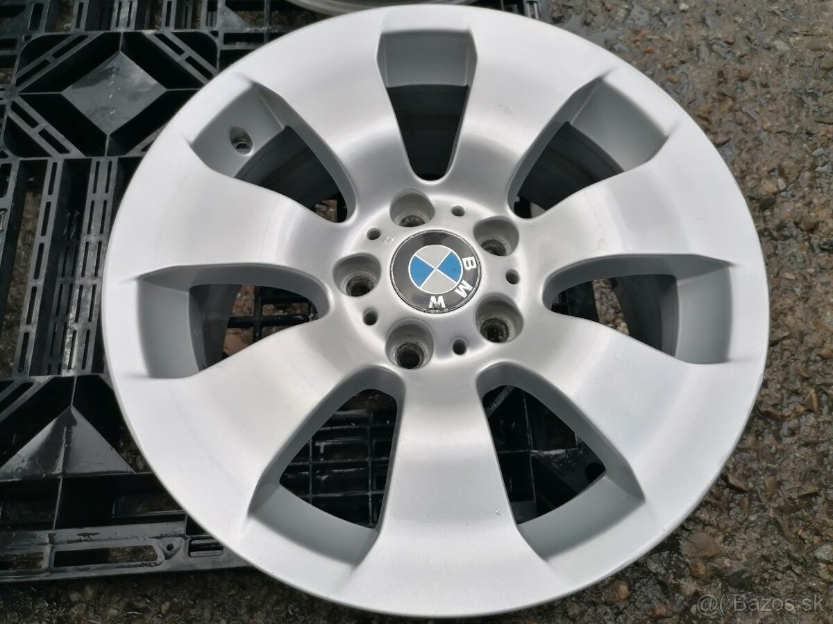 Alu sada = 5x120 = R17 = original BMW