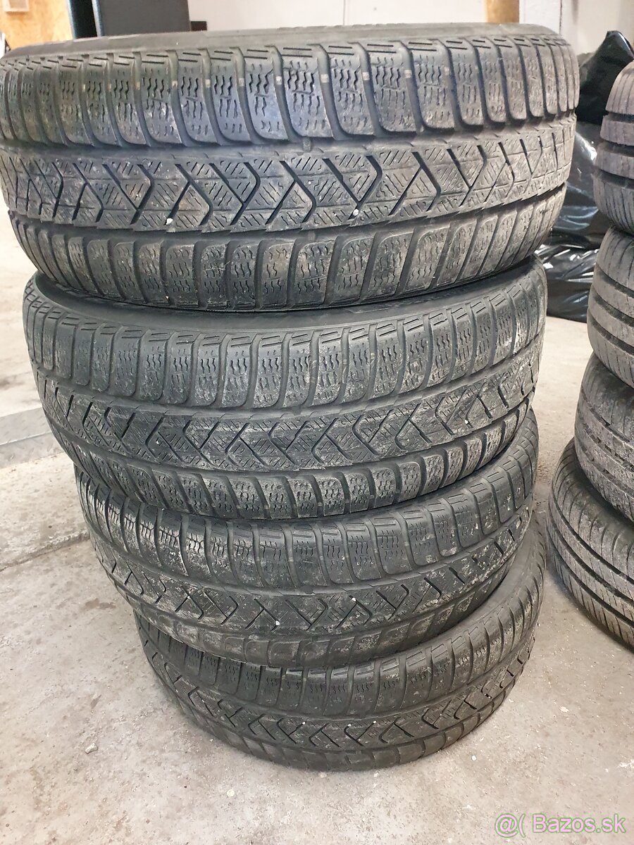 215 60 R16 Pirelli zimne