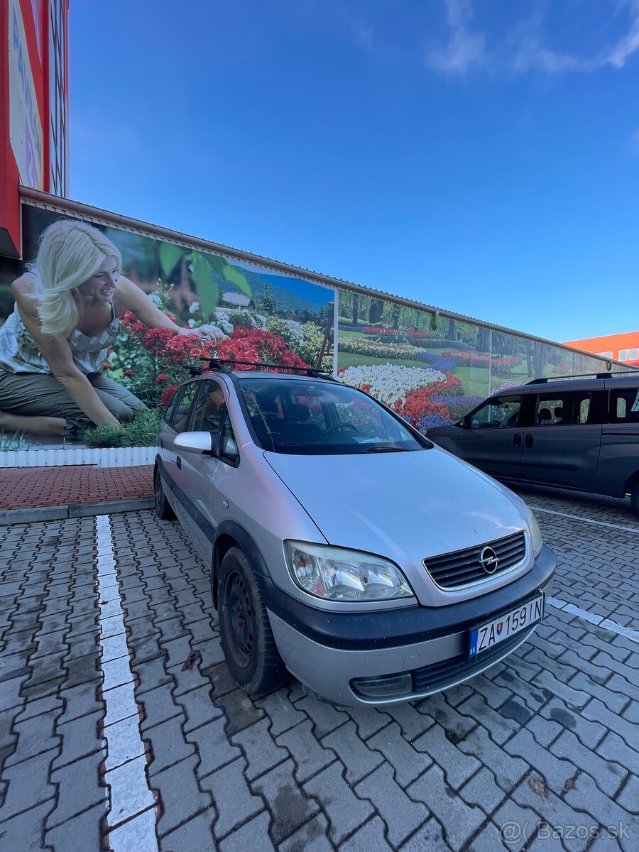 Opel Zafira 1.8 benzín 92kw 2003