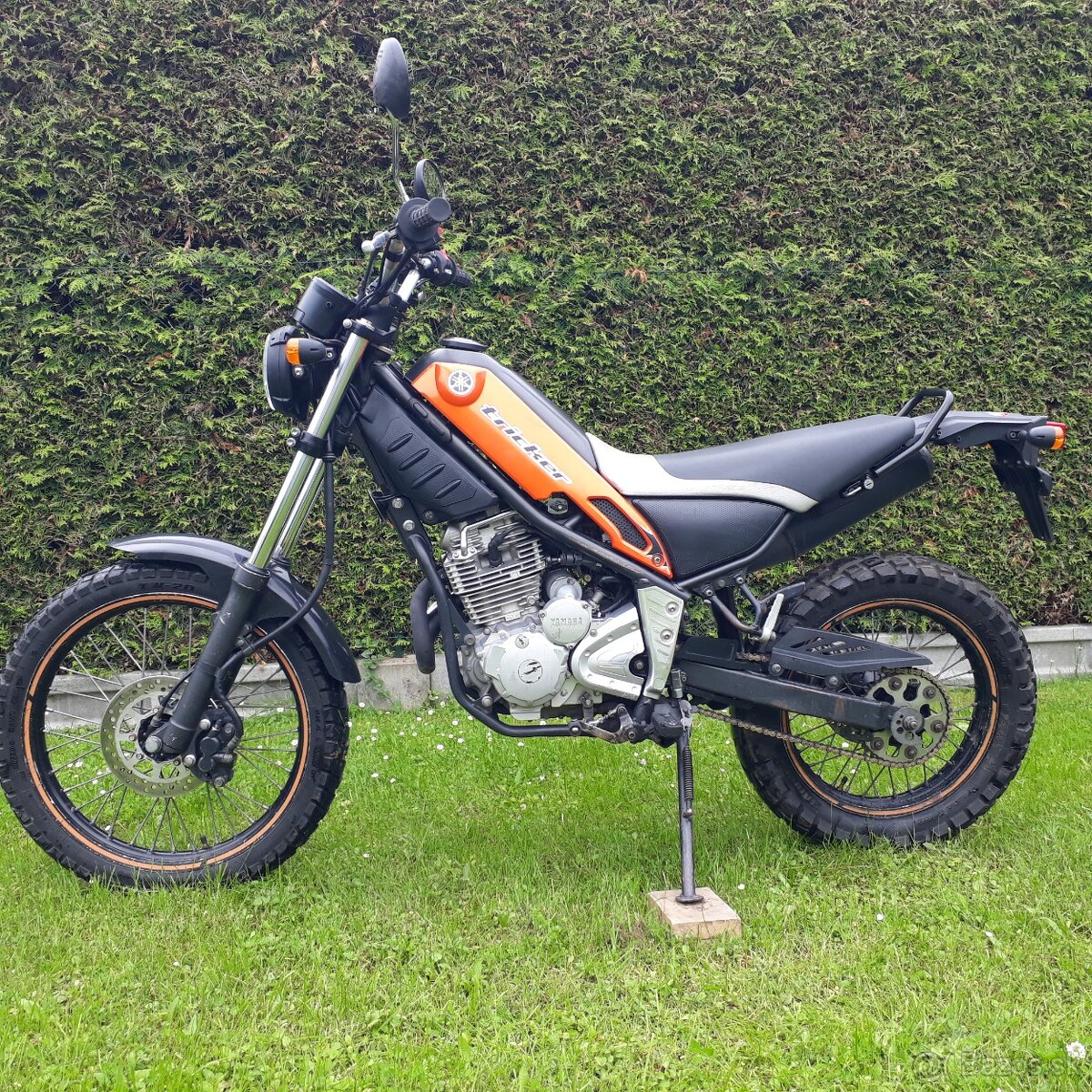 Yamaha XG 250 Tricker