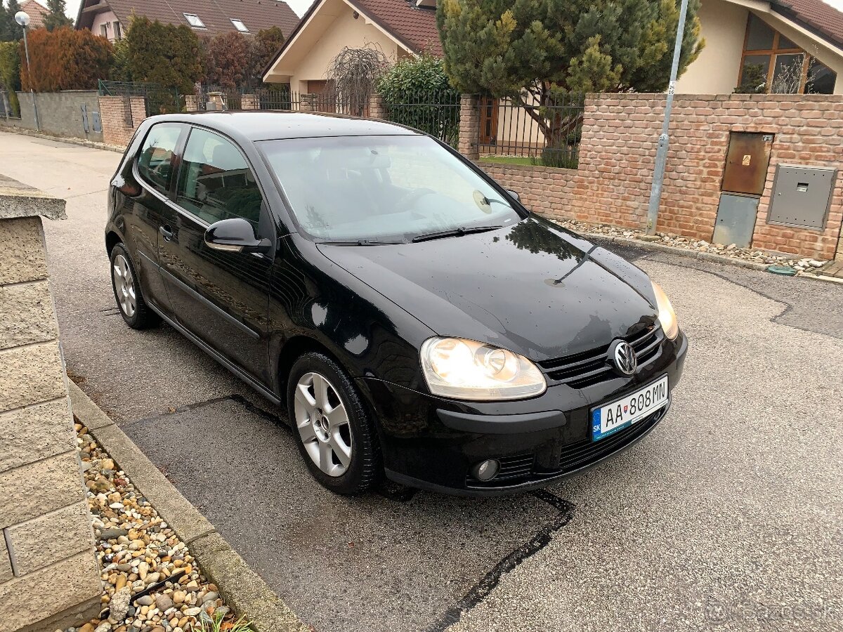 Volkswagen Golf 1,4 benzin