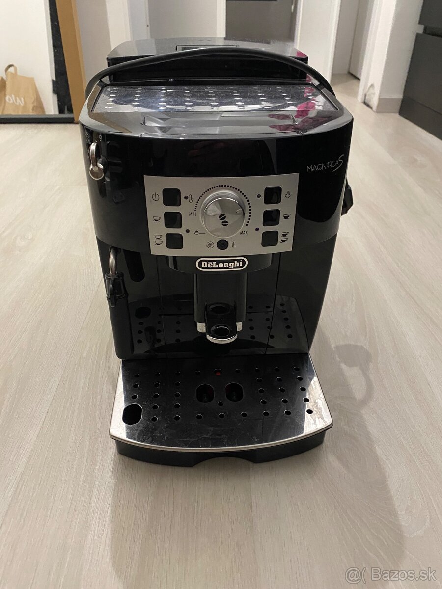 Delonghi Magnifica S ECAM 22.110 B