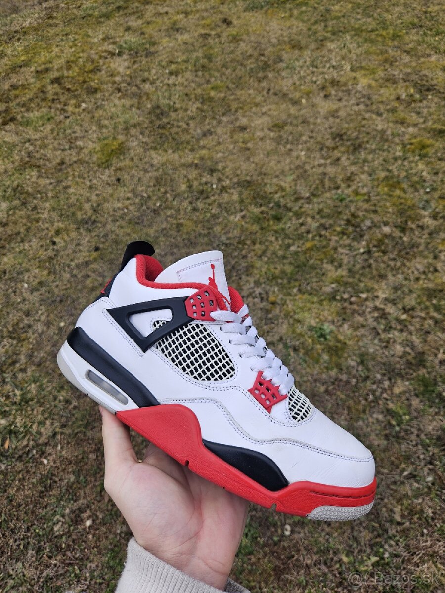 Nike Air Jordan 4 Fire Red