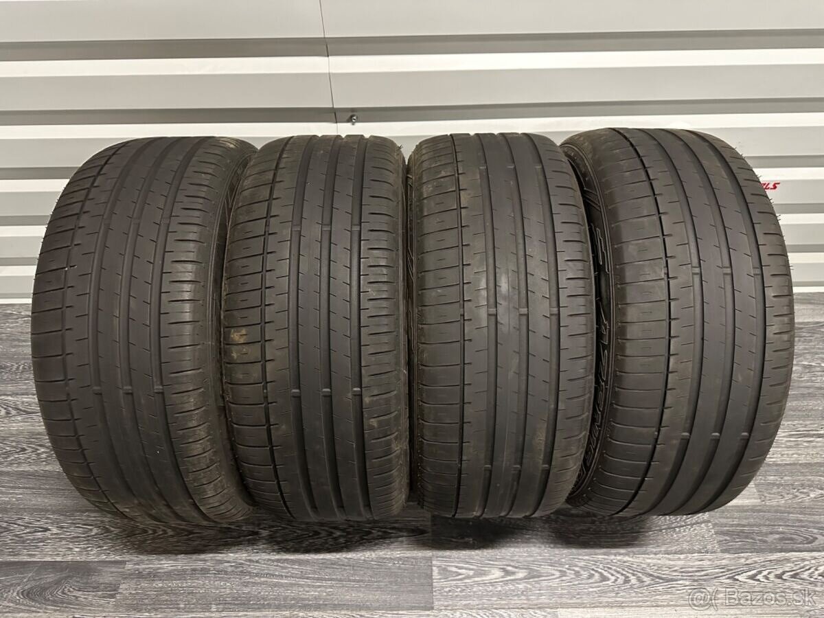 Sada pneu 245/50/18 FALKEN