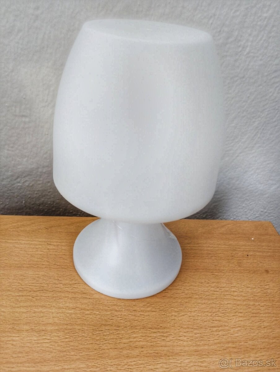 Stolná lampa