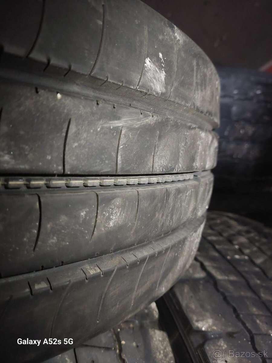 Nákladné pneumatiky 235/75 r17,5