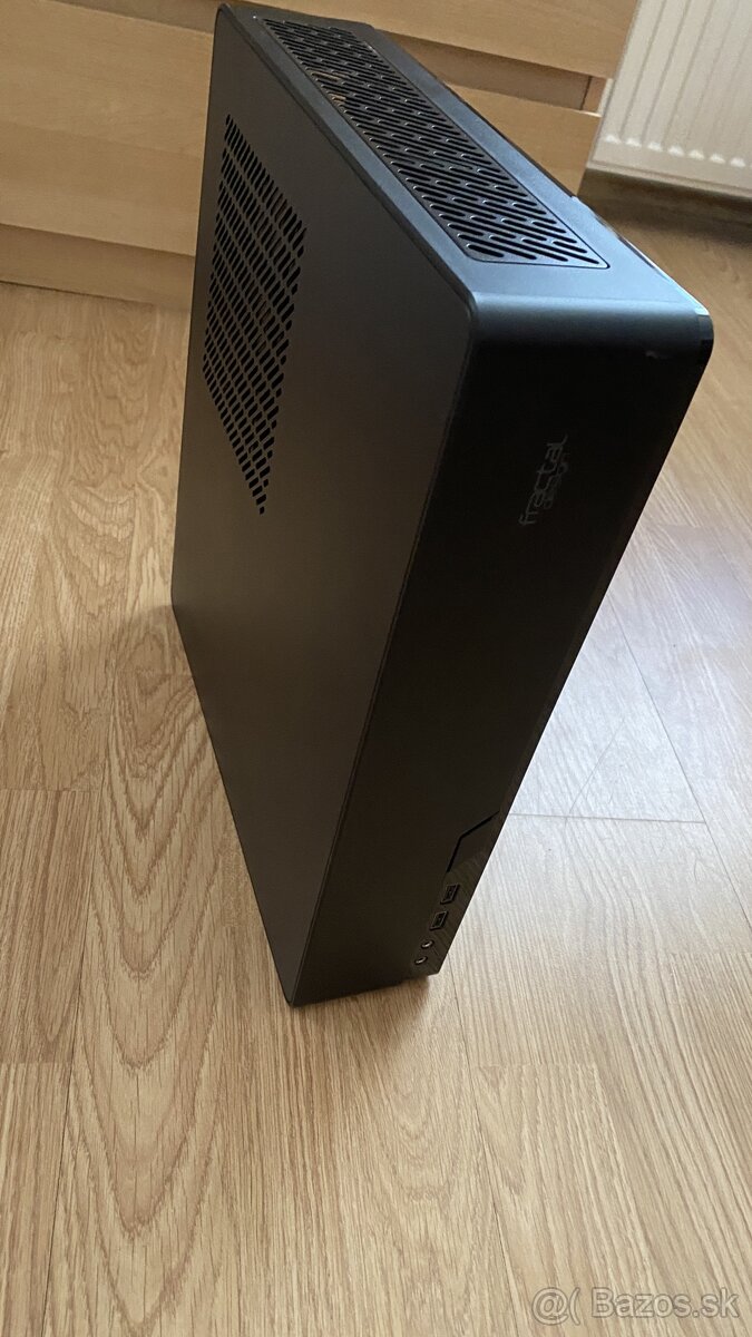 Fractal design node 202 - miniITX