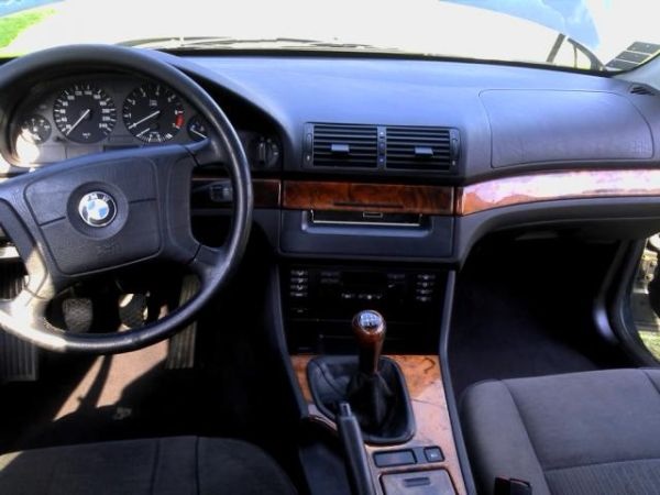 bmw e39 interier rozpredaj na diely 