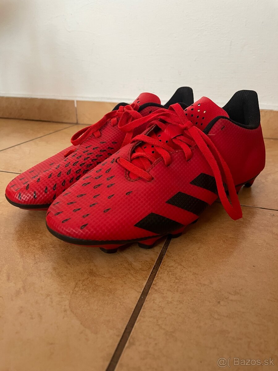 ADIDAS PREDATOR FG4