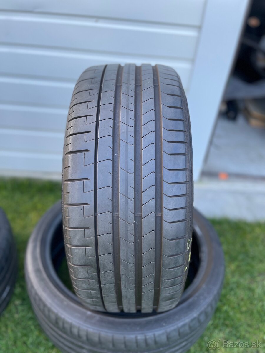 235/35 r19 letne Pirelli PZero