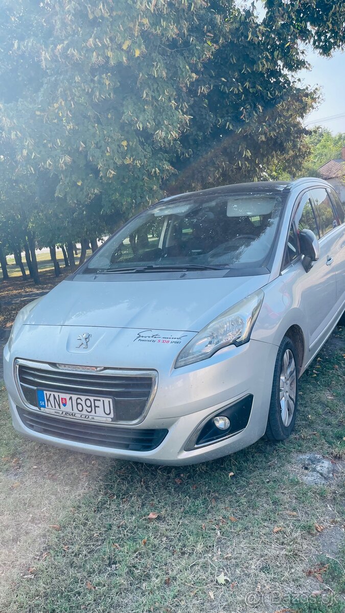 Peugeot 5008.  Aj Vymena za kombi , benzin. AAA NEVOLAT