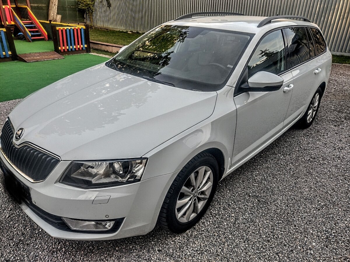 Škoda Octavia 3 Premium 110kw (150ps) Bi-Xenon 11/2015 DSG