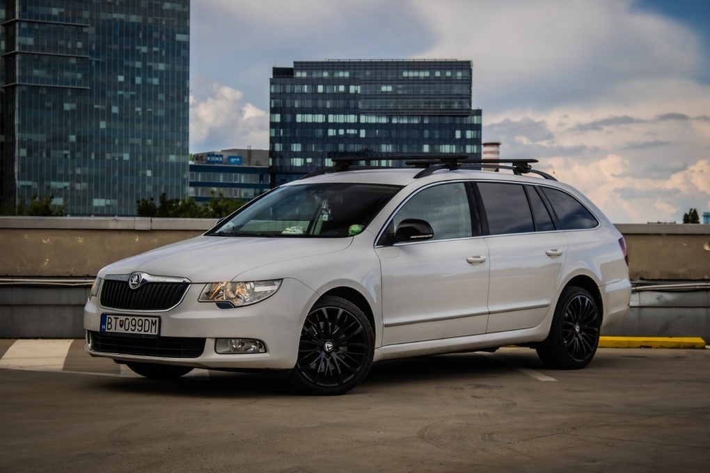 Škoda Superb Combi 2.0 TDI CR 140k Comfort DSG