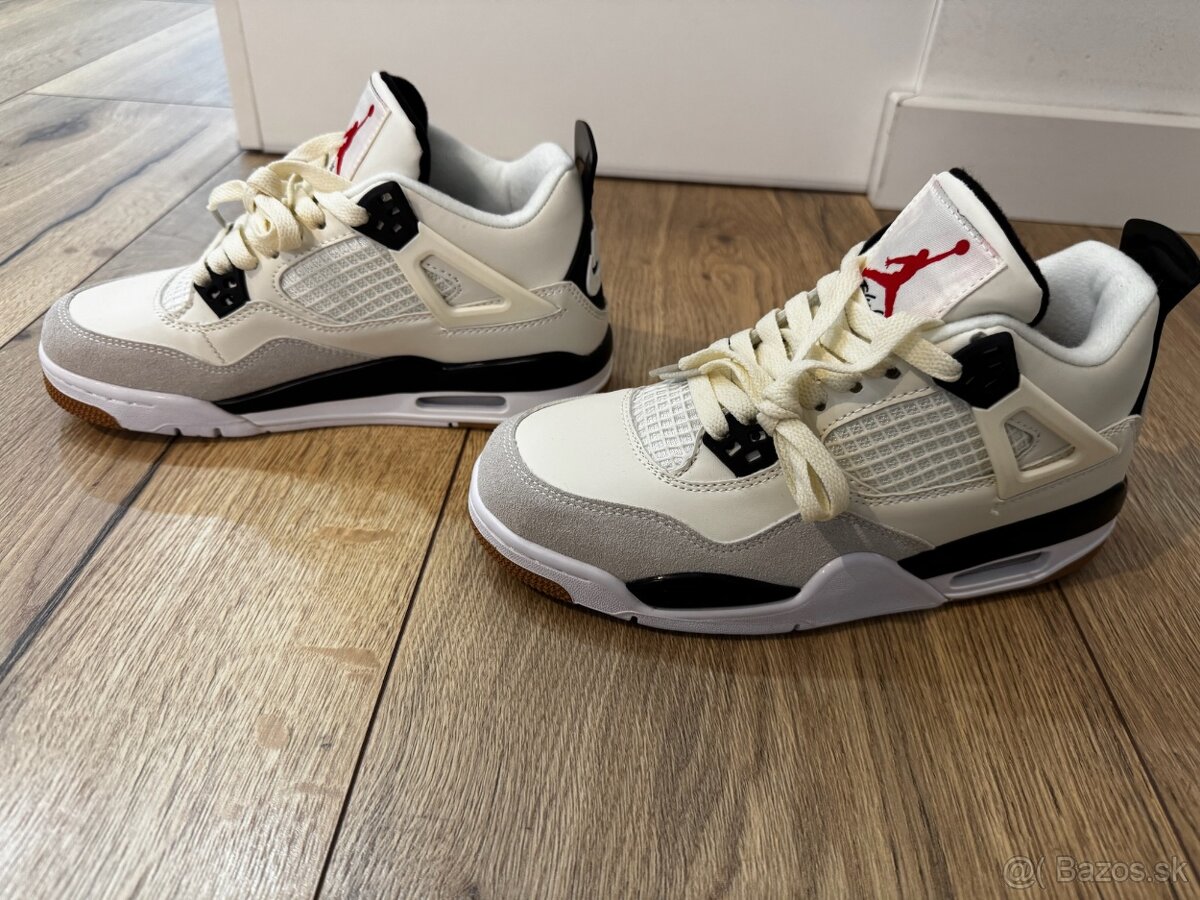 Tenisky Nike Air Jordan 4 retro 38