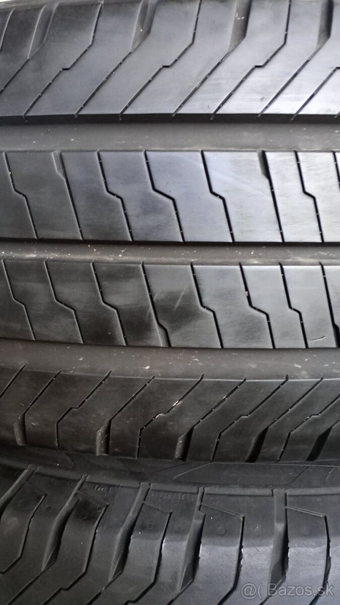 215/60 R17 C letné pneumatiky Continental