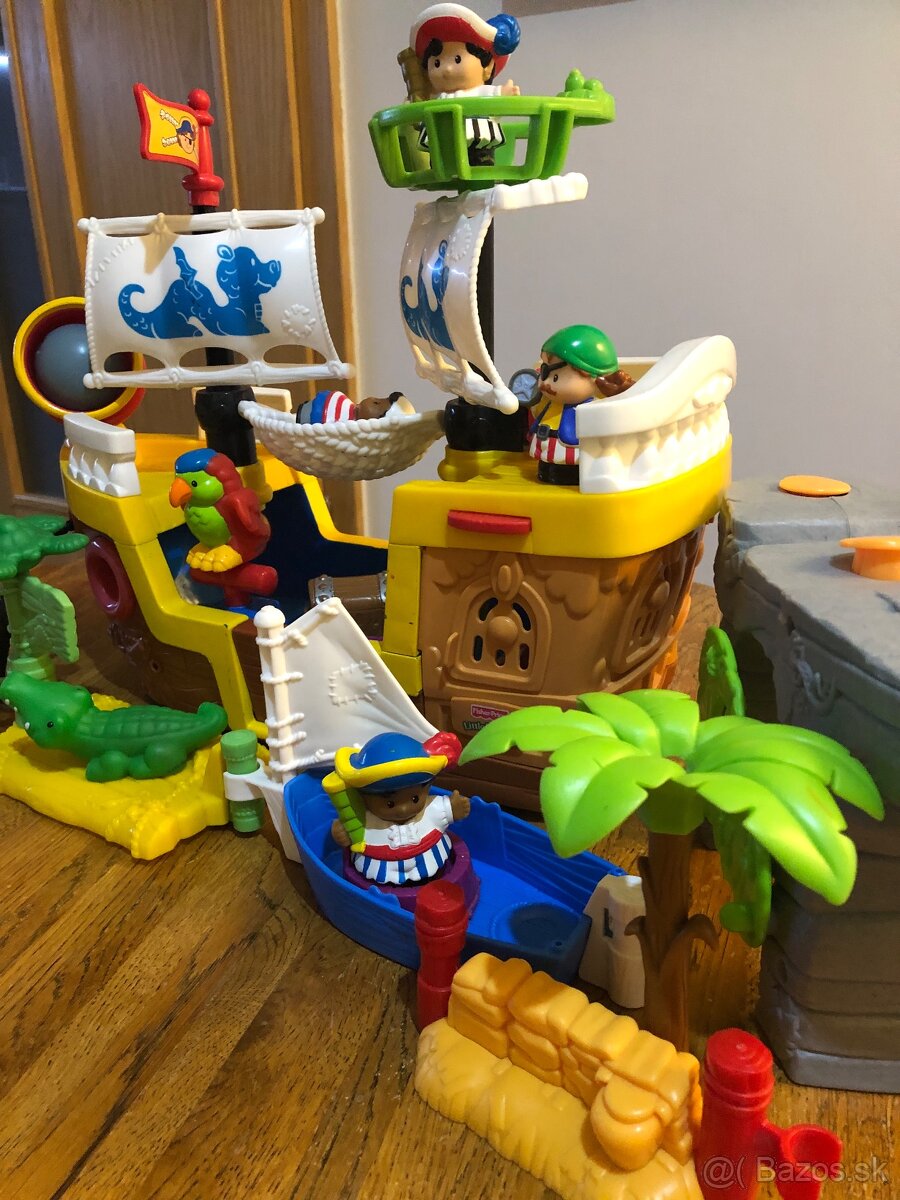 Pirátska loď Fisher price