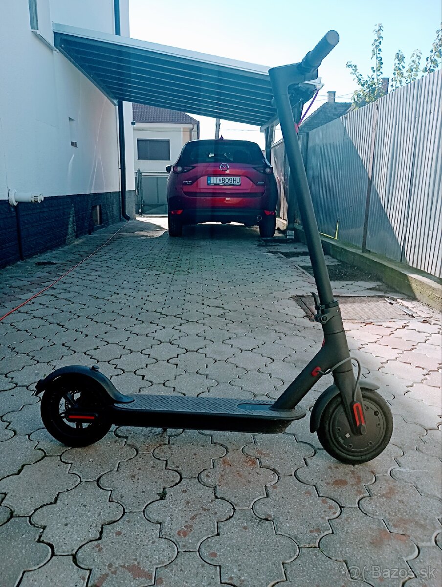 Elektrická kolobežka Xiaomi Mi Scooter