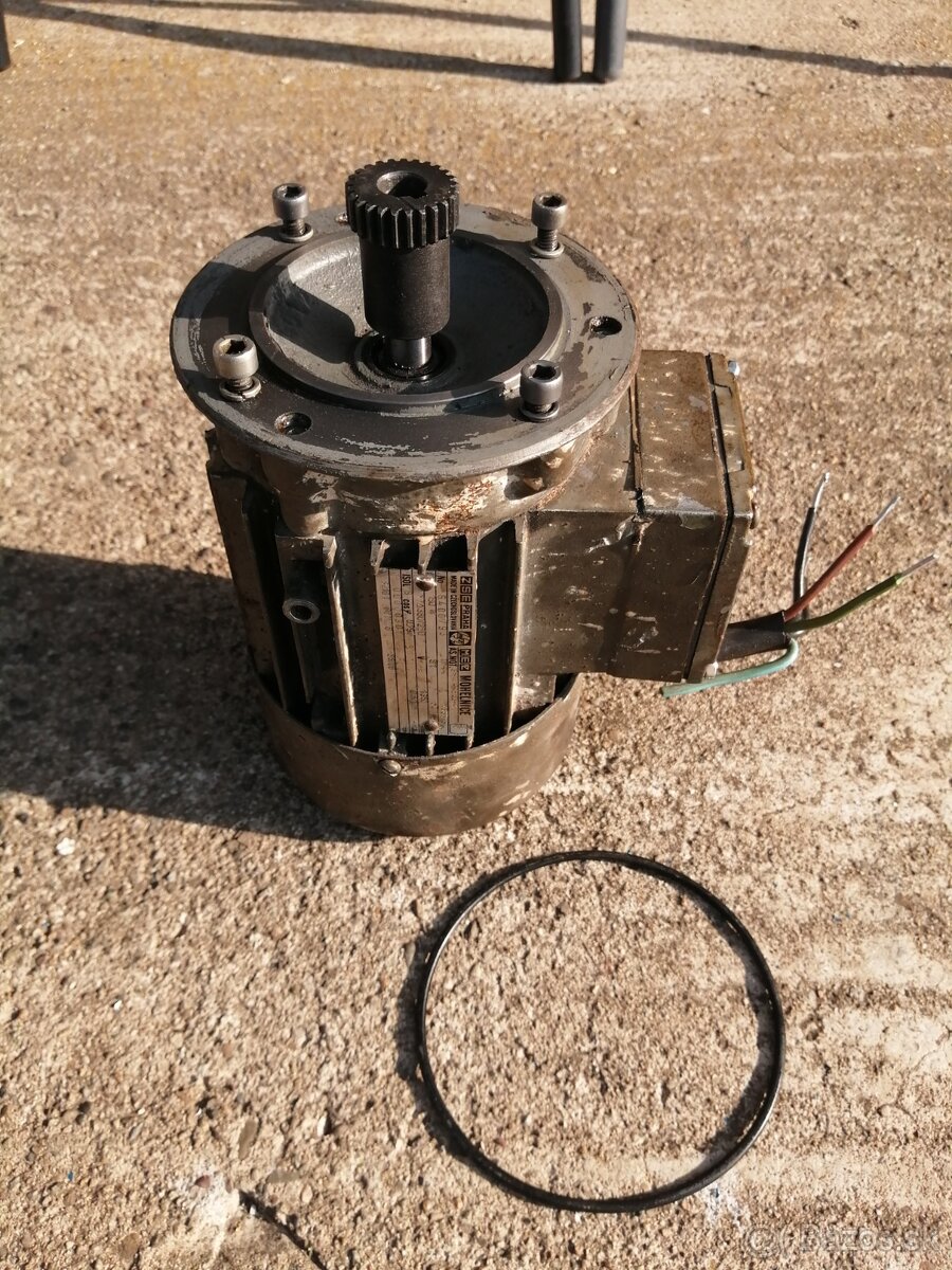 Elektromotor MEZ Mohelnice 180 W, 1350ot /min, 400V