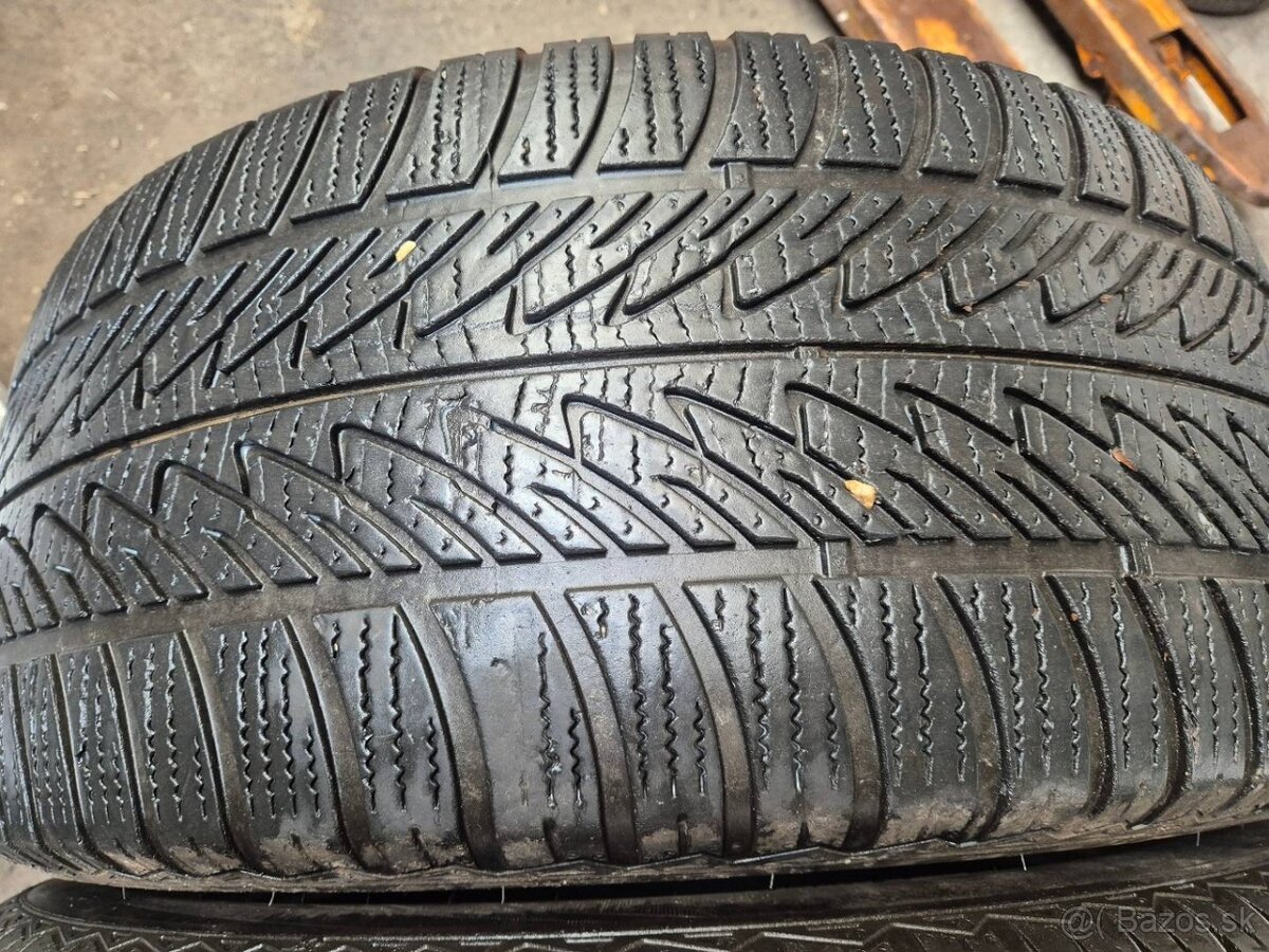 285/45 r20 zimné 4 ks GOODYEAR dezén 6,4 - 5,9 mm DOT2019