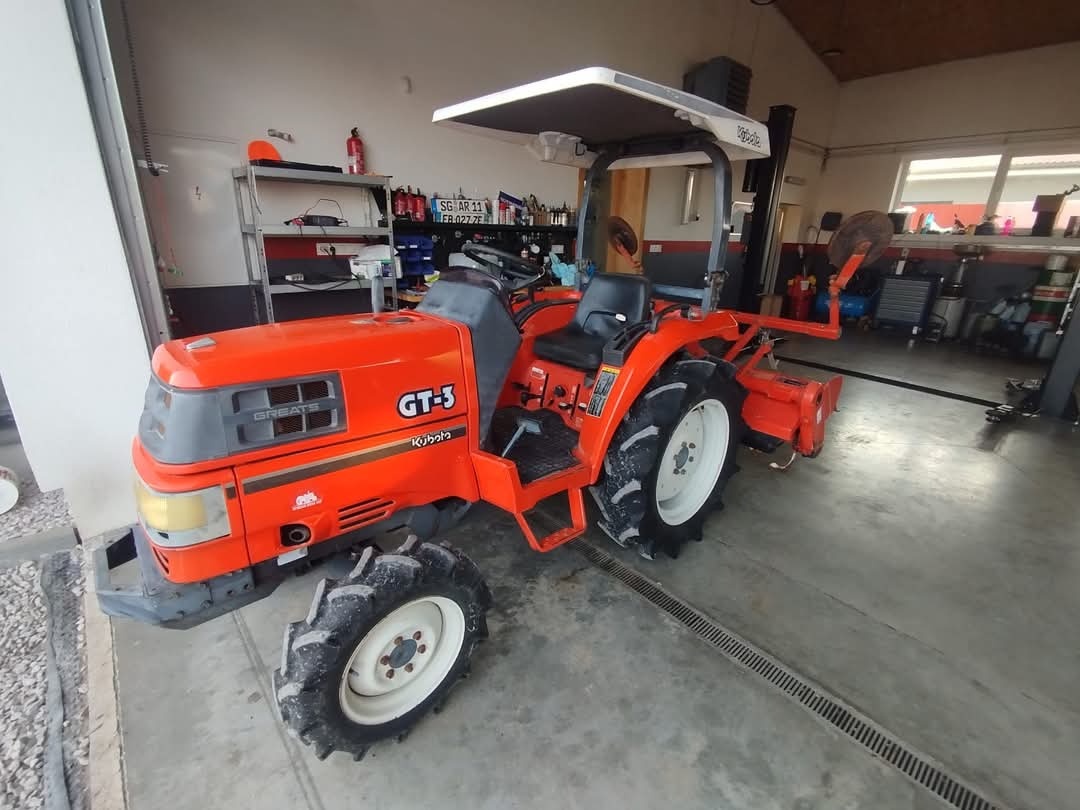 Japonský malotraktor Kubota GT3