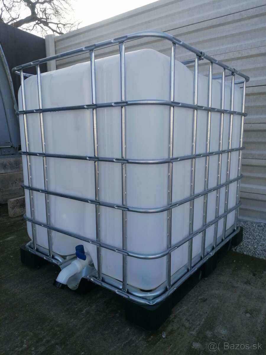 Predam 1000l IBC kontajner potravinarsky