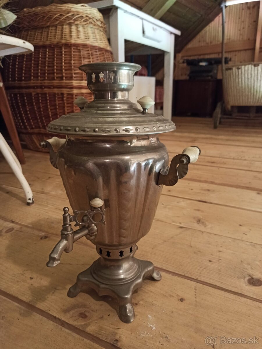 Ruský samovar ,  kávovar .