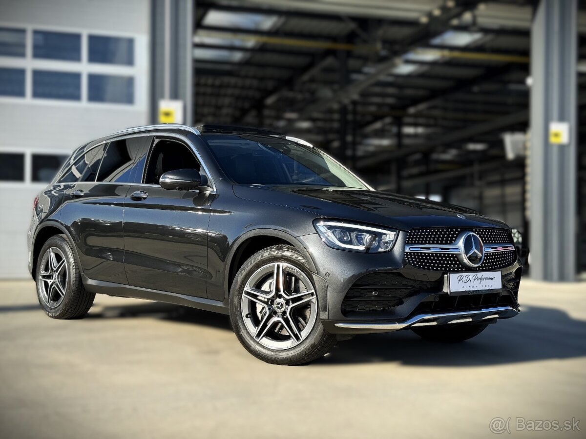 Mercedes-Benz GLC 220d 4Matic AMG Line SK - Vozidlo + servis