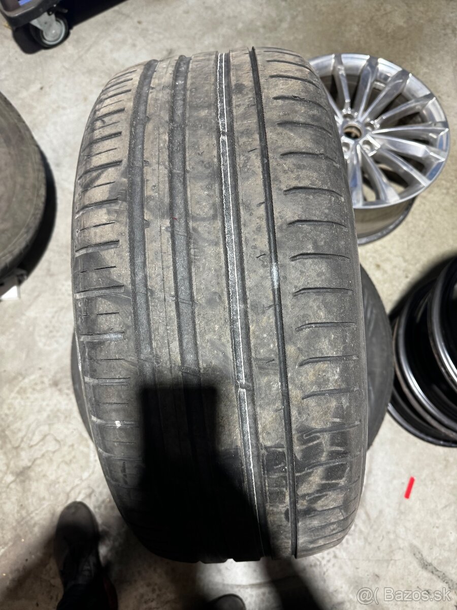 Letné pneu 255/50 R20